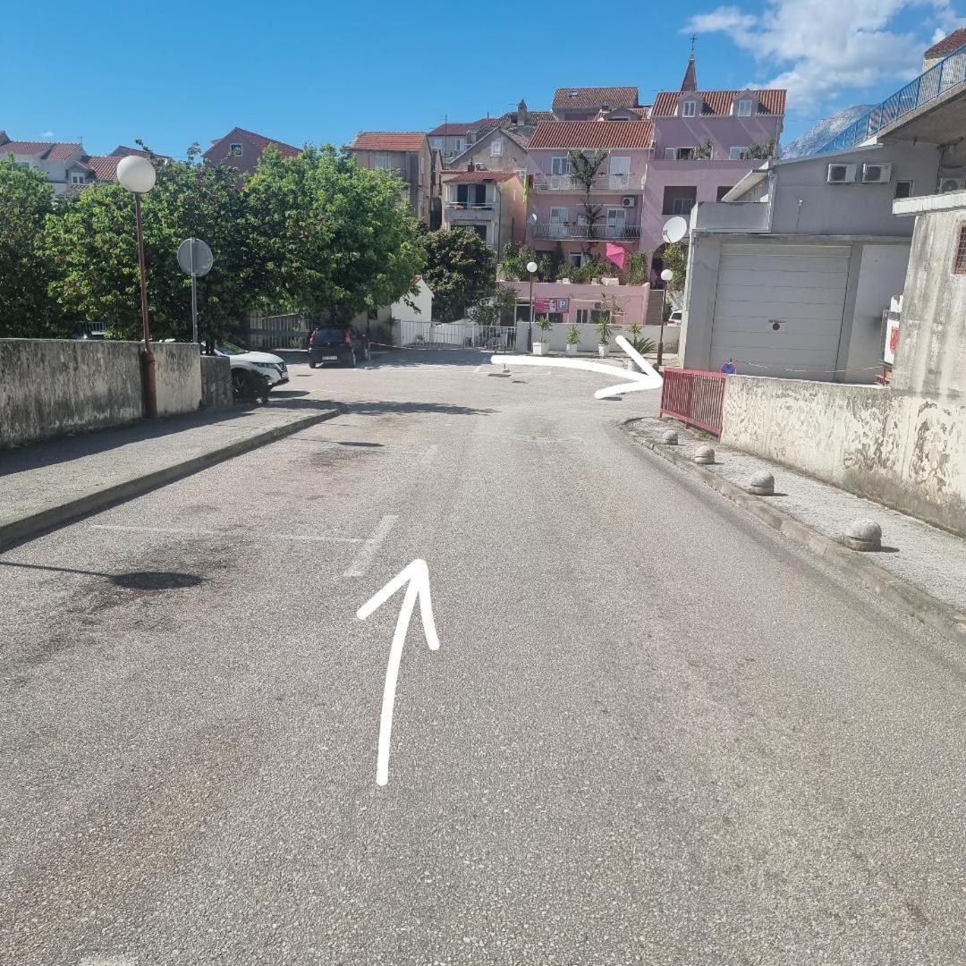 Apartments R Makarska Esterno foto