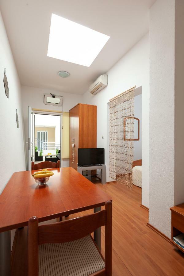 Apartments R Makarska Esterno foto